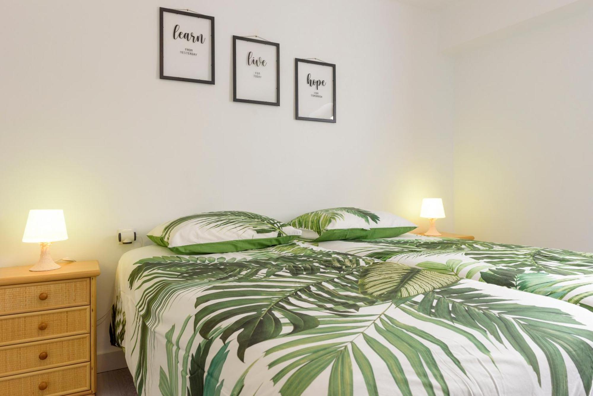 Port Perfection: Your Dream Apartment By The Beach Jávea Exteriér fotografie